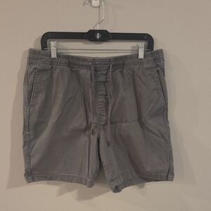 GAP Men's Charcoal Flat Front Shorts